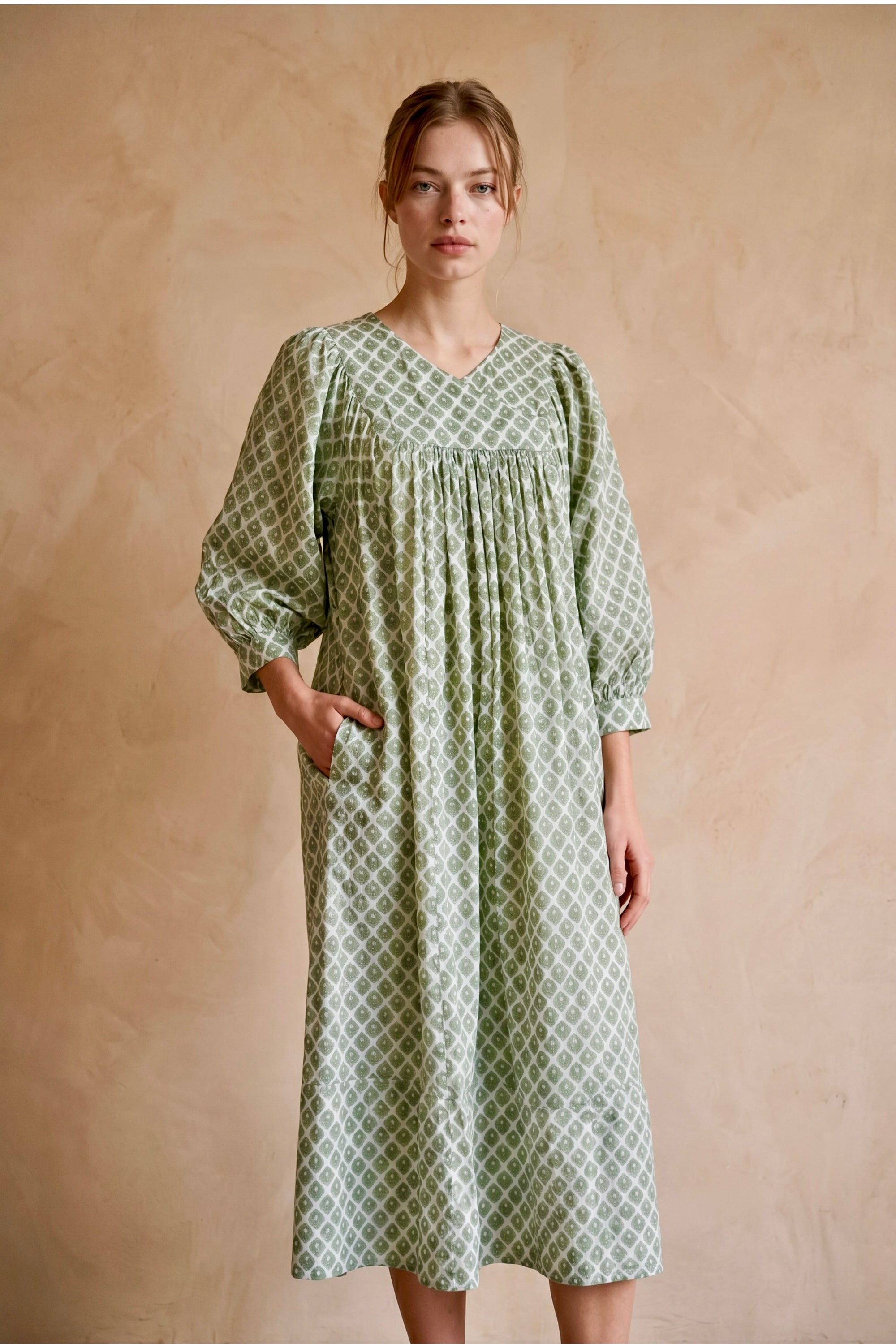 ASTER hand block printed - Soft Pink and Light Green