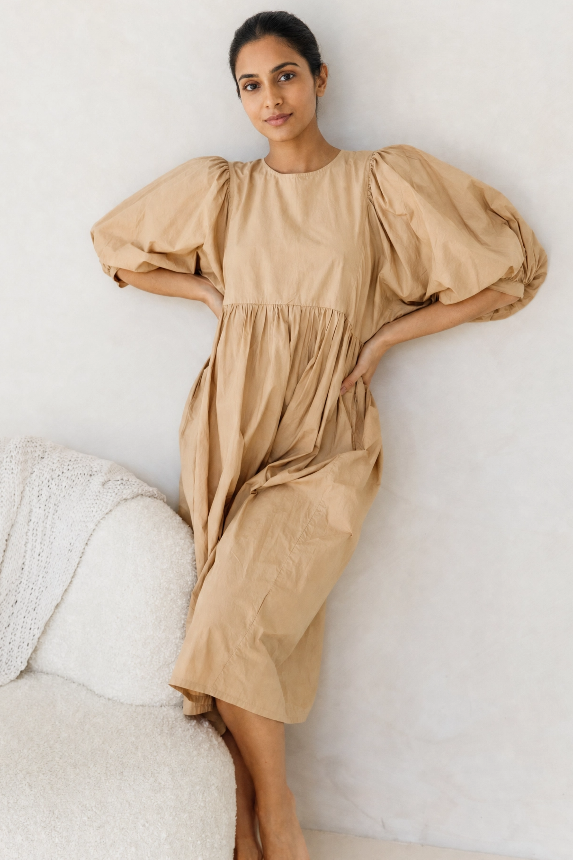 ANA - CAMEL Round Neckline